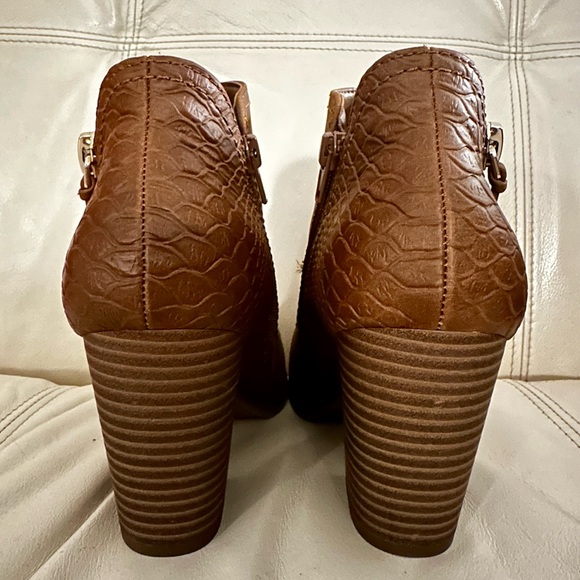 Call It Spring Vegan Leather Wedges (Women’s 7.5) - Picture 5 of 10